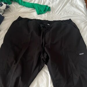scrub bottoms! black